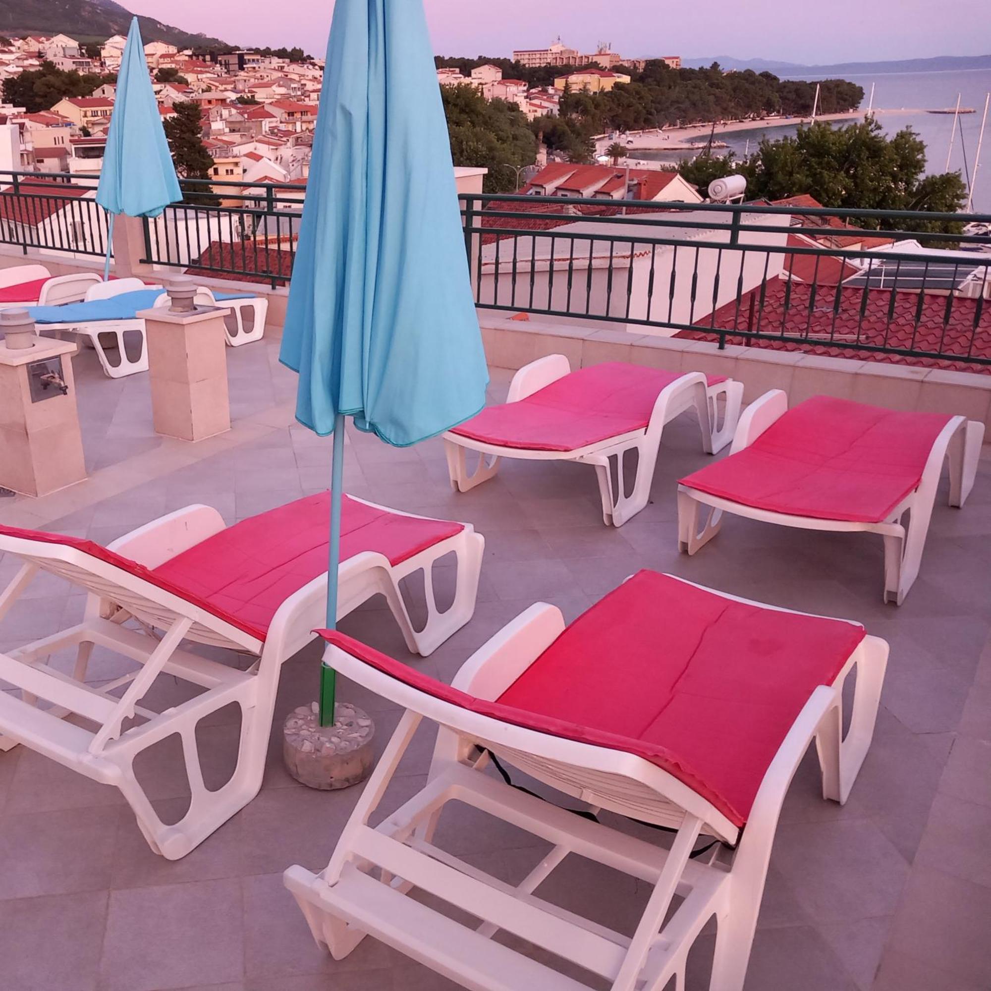 Apartmani Patrick Baška Voda Buitenkant foto